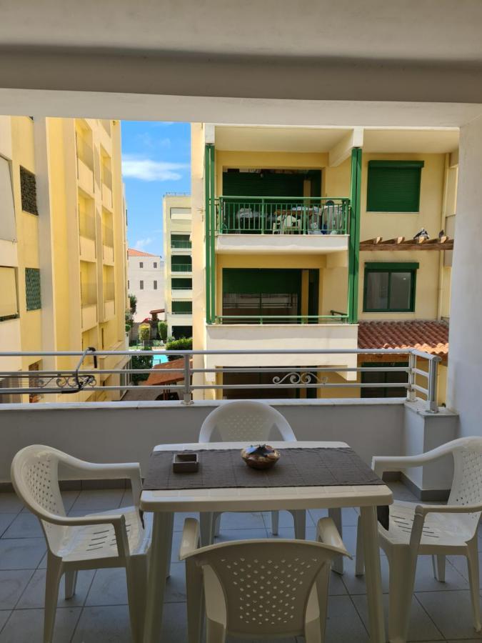 Seaside Apartment In Xilokastro - Selene By Booking Kottas Xylokastro Bagian luar foto